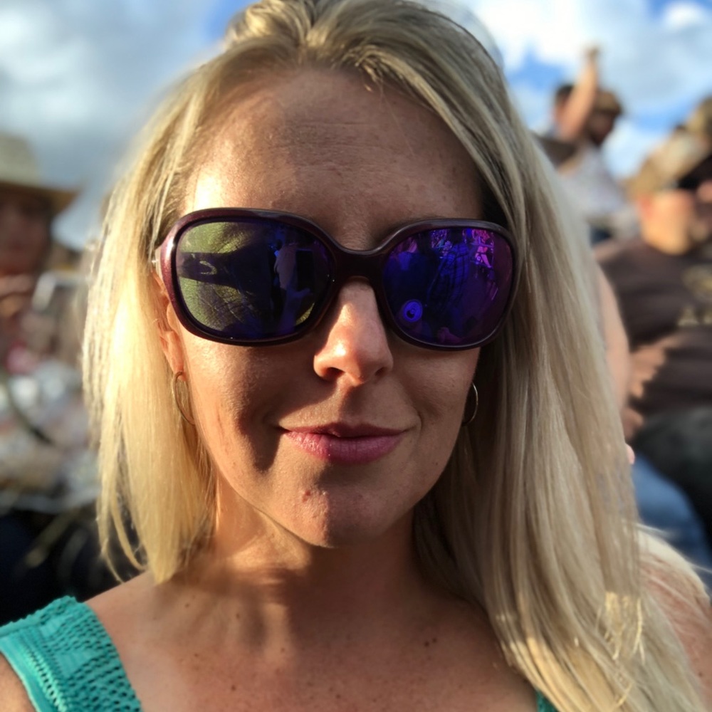 Meet your Posher, Tina